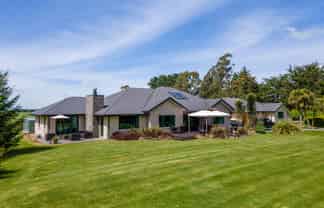 152 Deans Road, Darfield