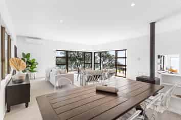 49 Duncansby Road, Stanmore Bay