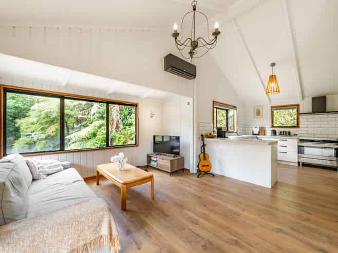 34 Wyndham Road, Pinehaven