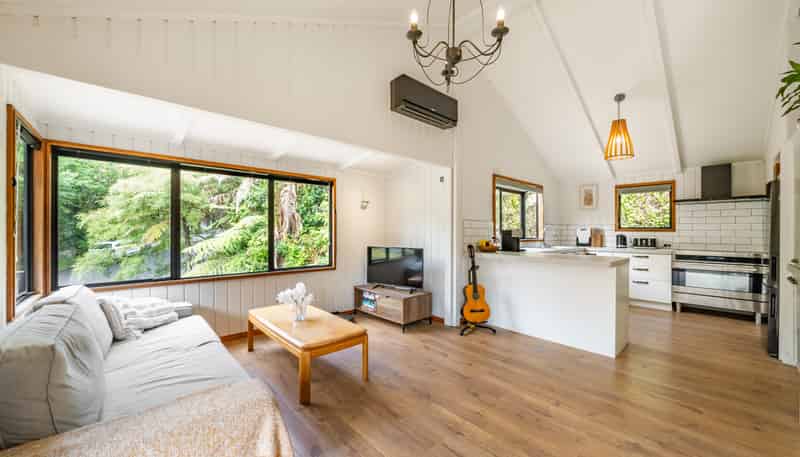 34 Wyndham Road, Pinehaven