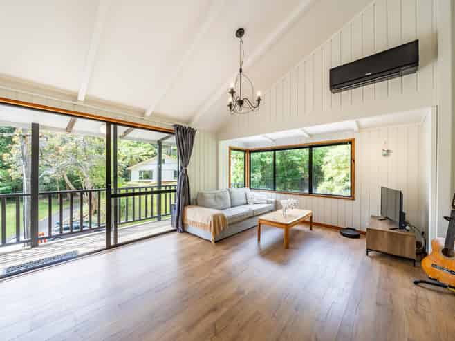 34 Wyndham Road, Pinehaven