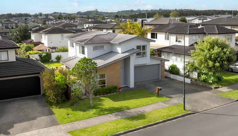 9 Brookview Drive, Flat Bush