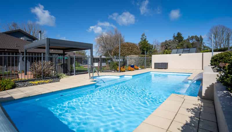 347 Racecourse Road, Cambridge