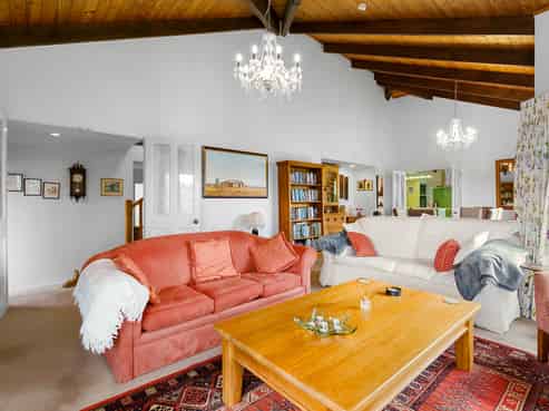 347 Racecourse Road, Cambridge