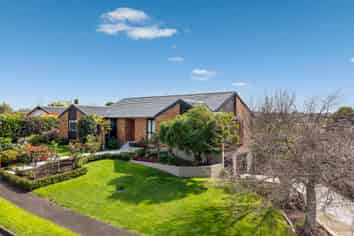 16 Rapallo Place, Farm Cove