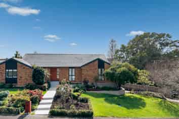 16 Rapallo Place, Farm Cove