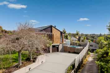 16 Rapallo Place, Farm Cove