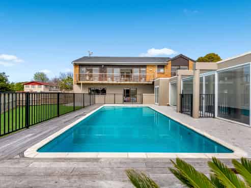 16 Rapallo Place, Farm Cove