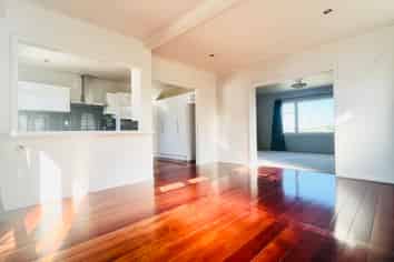9 Winscombe Street, Belmont