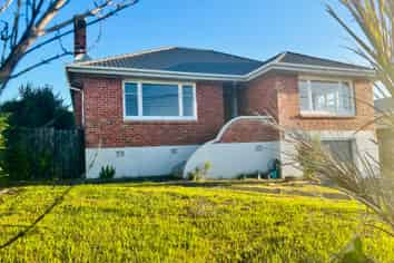 9 Winscombe Street, Belmont