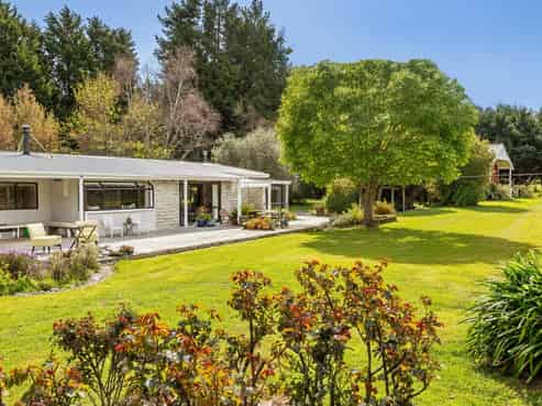 960 Norfolk Road, Carterton