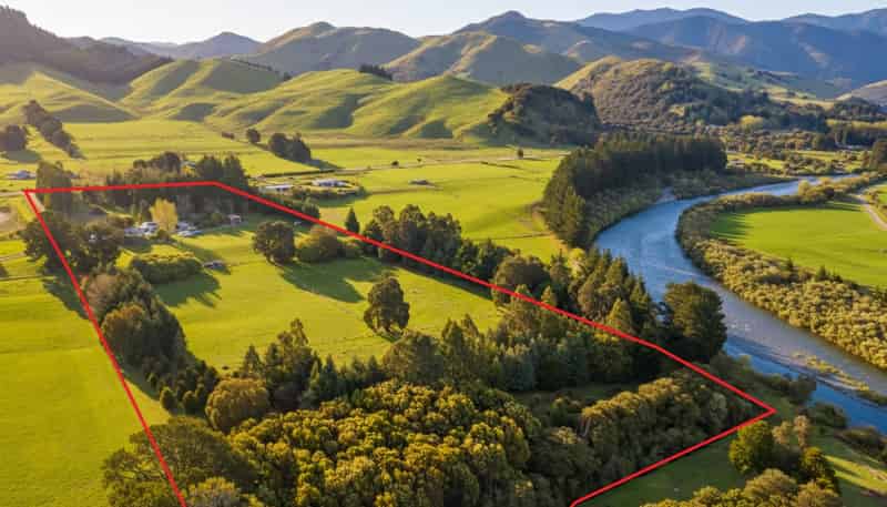 960 Norfolk Road, Carterton