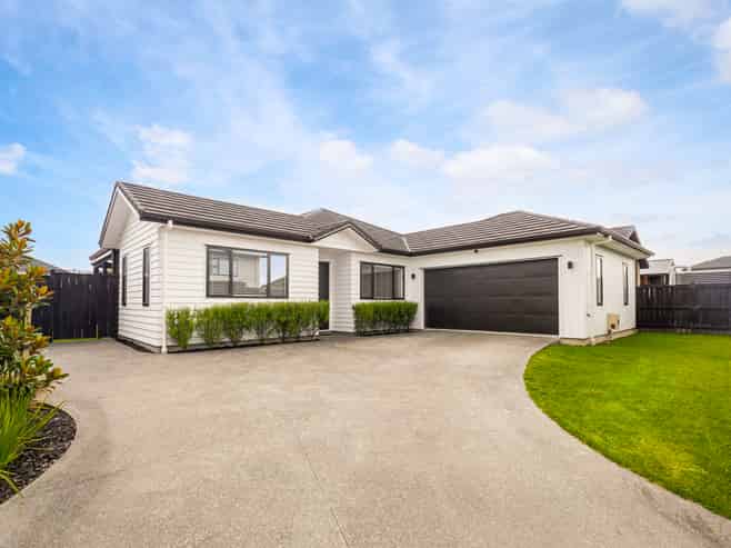 43 Siren Street, Milldale
