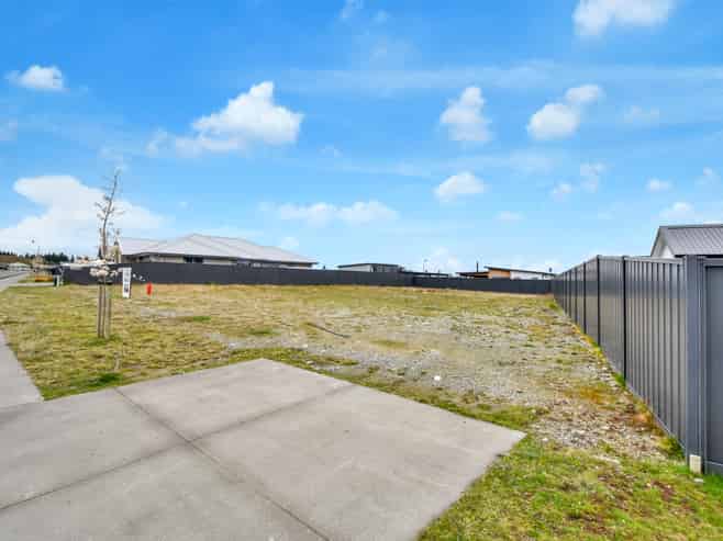 73 Lakeland Avenue, Twizel