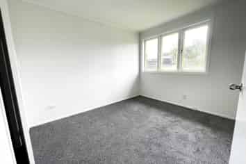 59 Roberts Rd, Te Atatu South