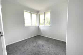 59 Roberts Rd, Te Atatu South