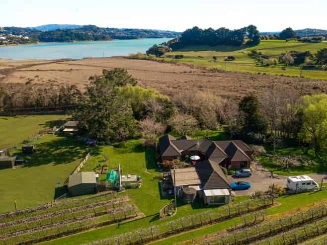 119 Paekakariki Hill Road, Pauatahanui