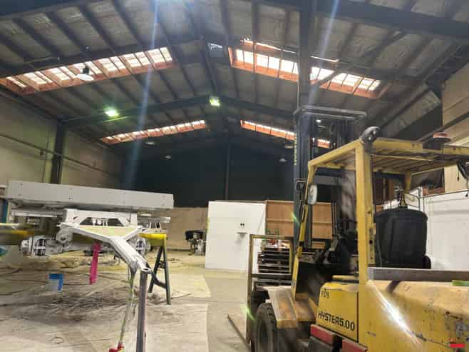 Large Industrial Workshops and Offices