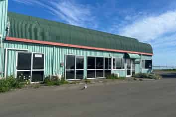 Large Industrial Workshops and Offices