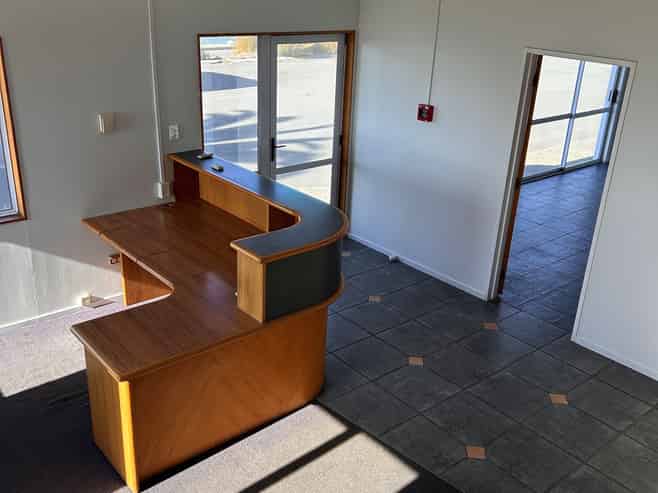 Large Industrial Workshop and Offices