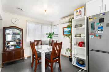 14 Dissmeyer Drive, Flat Bush