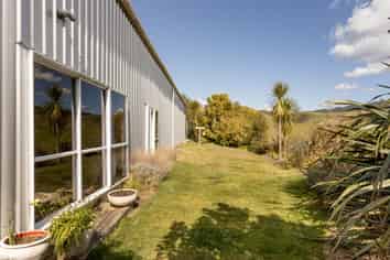 230b Withy Road, Manawahe