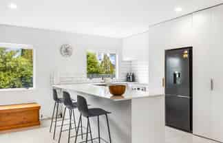 2/100 Rossall Street, Merivale