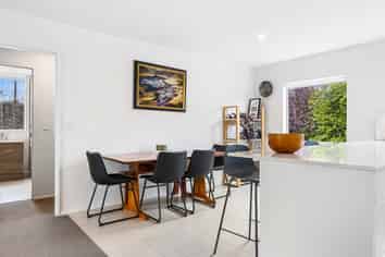 2/100 Rossall Street, Merivale