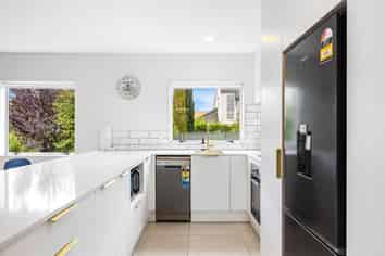 2/100 Rossall Street, Merivale