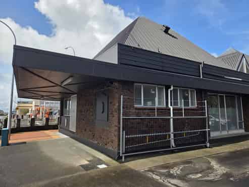 Prime Commercial Opportunity in Stratford.