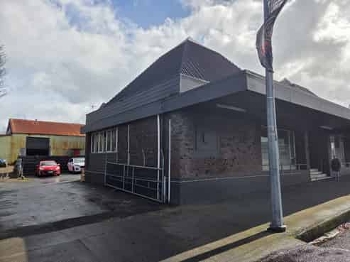 Prime Commercial Opportunity in Stratford.