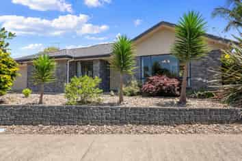 56 Cabeleigh Drive, Helensville