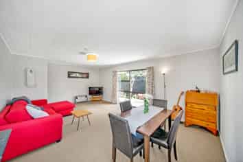 2/16 Beryl Place, Mangere East