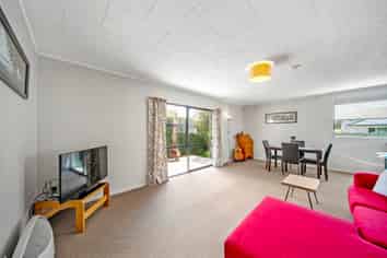 2/16 Beryl Place, Mangere East