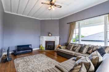 8 Upland Road, Huntly