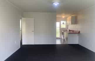 2/9 Alston Avenue, Kelston