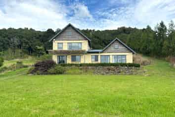 105 Te Kowhai Drive, Maungatapere
