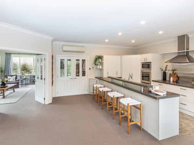 28 Glen Oaks Drive, Northwood