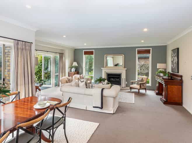 28 Glen Oaks Drive, Northwood