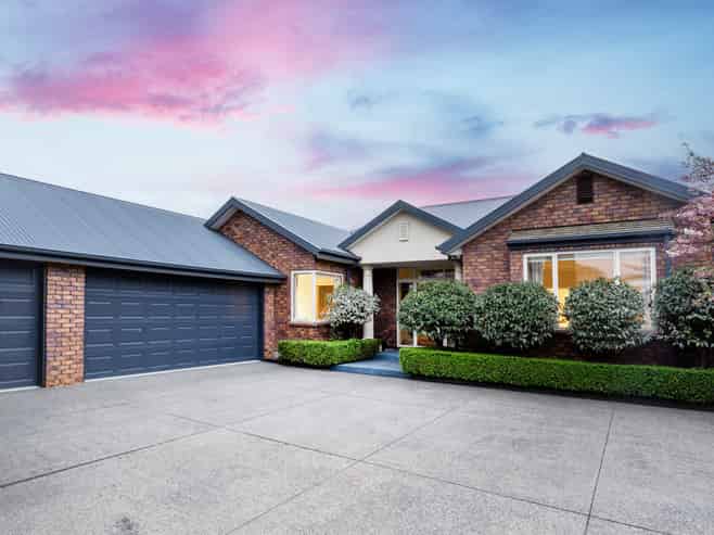 28 Glen Oaks Drive, Northwood