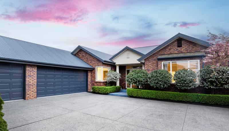 28 Glen Oaks Drive, Northwood
