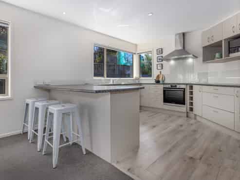 8 Kaweka Close, Aotea