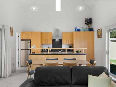 12 Burgundy Drive, Martinborough