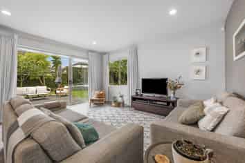 13 Kaitune Drive, Flat Bush