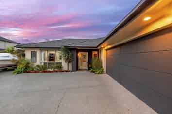 13 Kaitune Drive, Flat Bush