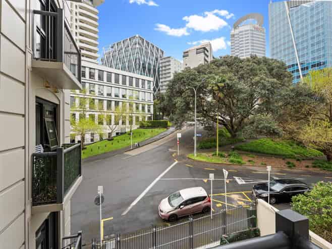 2C/2 Eden Crescent, Auckland Central