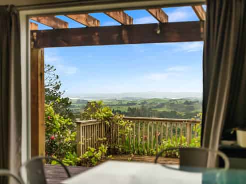 945 Springfield Road, Mangapai and Surrounds