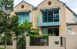 339 Millwater Parkway, Millwater