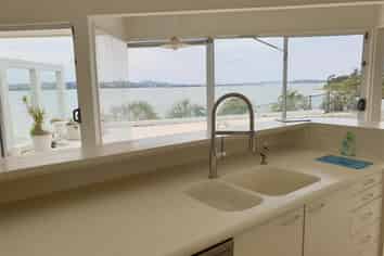 102 Bramley Dr, Farm Cove