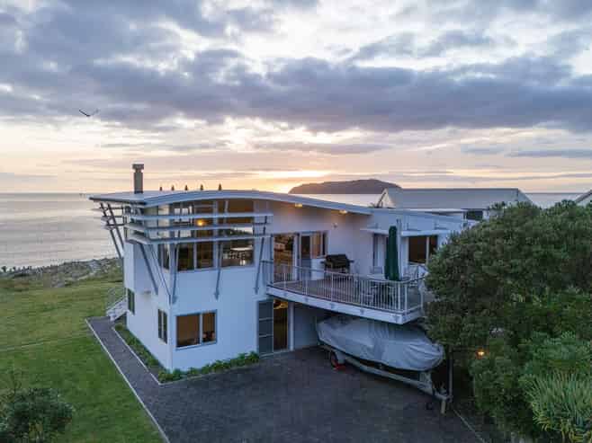 92 Ocean Beach Road, Tairua